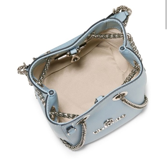 SOLD βοΈAuthentic VALENTINO leather shoulder bag - Picture 3 of 5